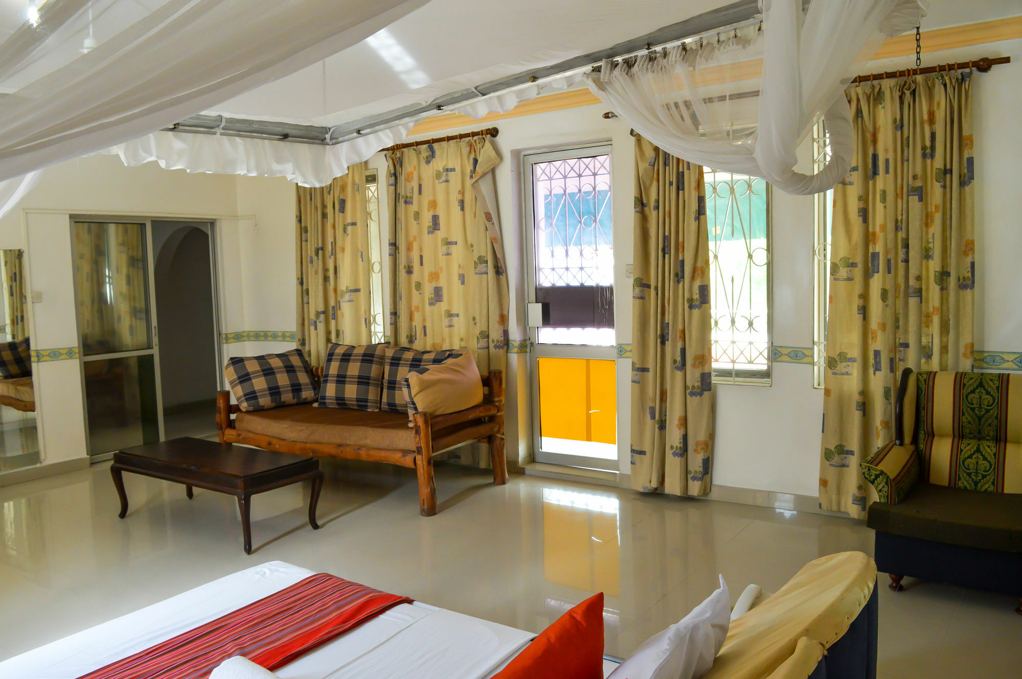 Sanana Conference Center And Holiday Resort Mombasa Luaran gambar
